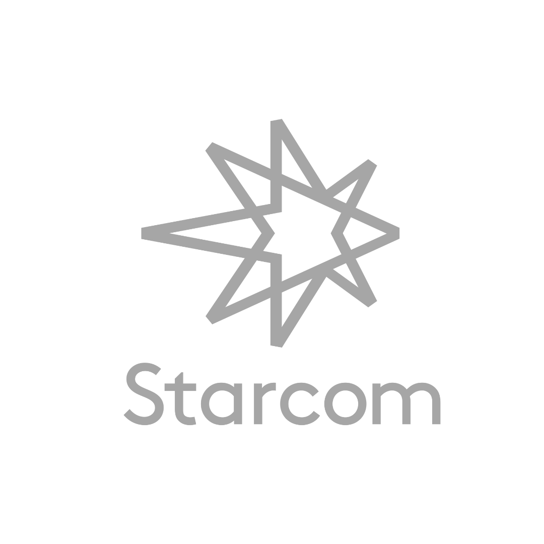 Logo de Starcom